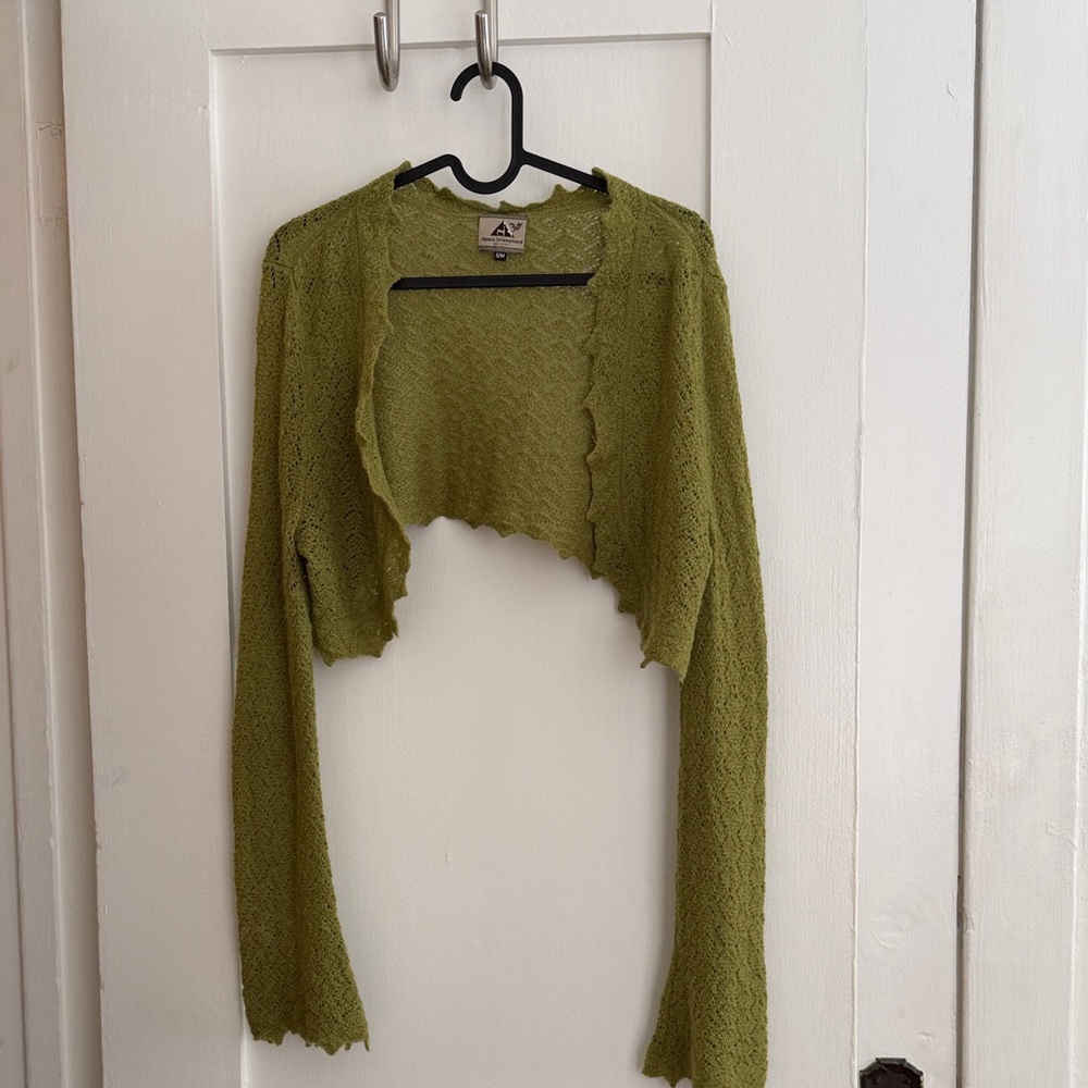 Avanti Olive Green Cropped Knit Shrug with Scalloped Edges
